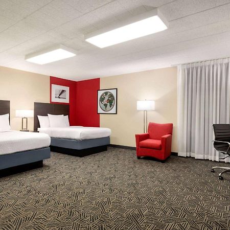 Ramada By Wyndham Alpena Hotell Eksteriør bilde