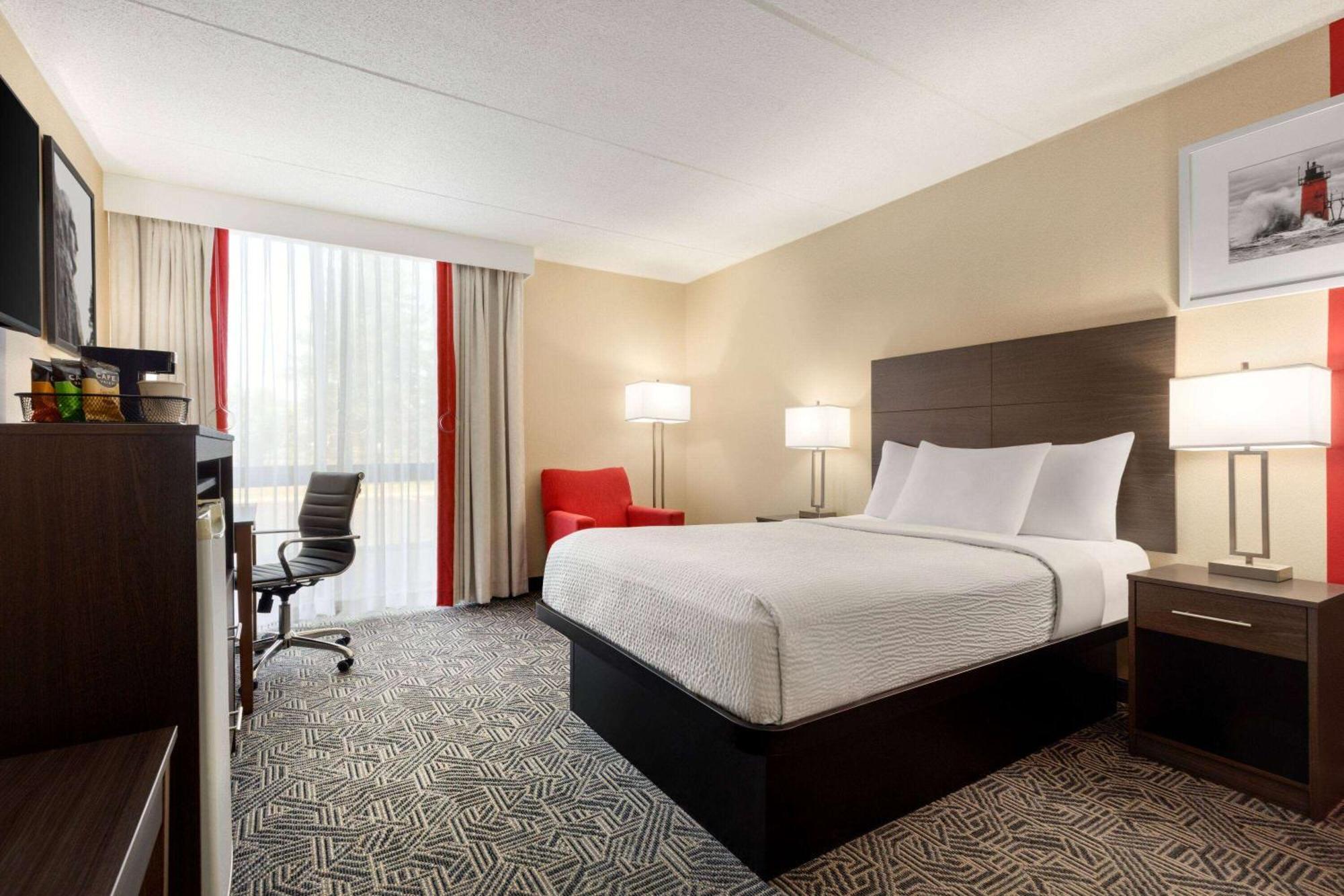 Ramada By Wyndham Alpena Hotell Eksteriør bilde