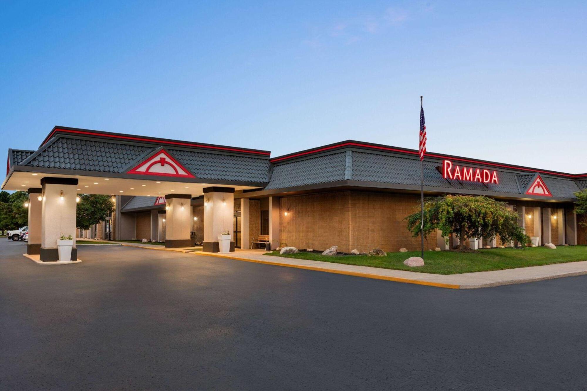 Ramada By Wyndham Alpena Hotell Eksteriør bilde