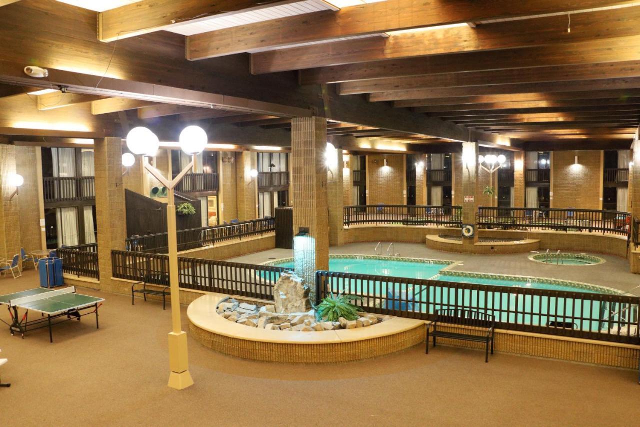 Ramada By Wyndham Alpena Hotell Eksteriør bilde