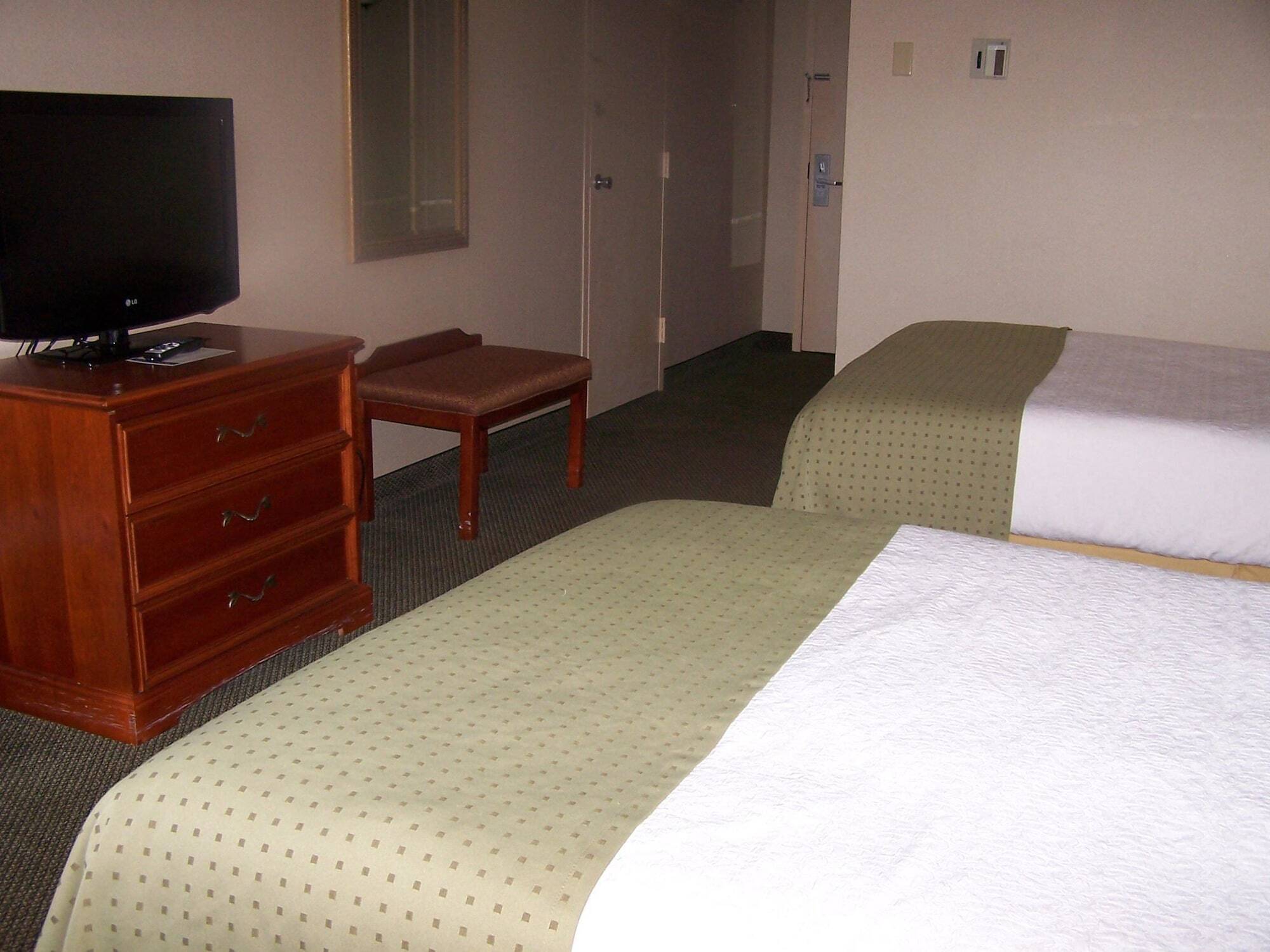 Ramada By Wyndham Alpena Hotell Eksteriør bilde